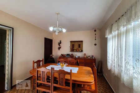 Casa à venda com 345m², 4 quartos e 3 vagasCopa