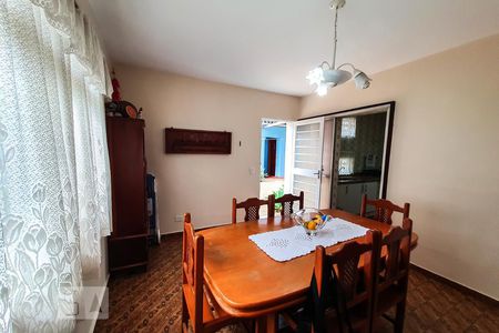 Casa à venda com 345m², 4 quartos e 3 vagasCopa