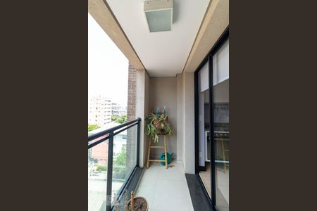 Varanda de kitnet/studio para alugar com 1 quarto, 35m² em Vila Madalena, São Paulo