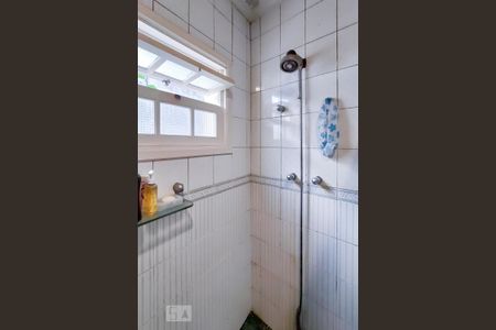 Casa à venda com 440m², 5 quartos e 4 vagasBanheiro Social