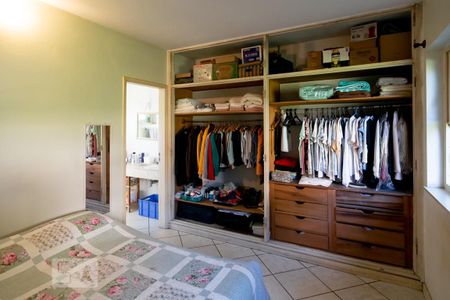 Casa à venda com 440m², 5 quartos e 4 vagasEdícula Quarto - Suíte