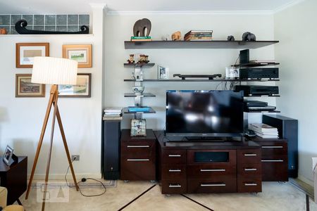 Sala de casa à venda com 5 quartos, 440m² em Vila Campo Grande, São Paulo