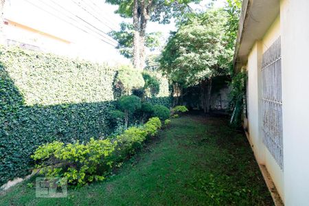 Casa à venda com 440m², 5 quartos e 4 vagasJardim Frente