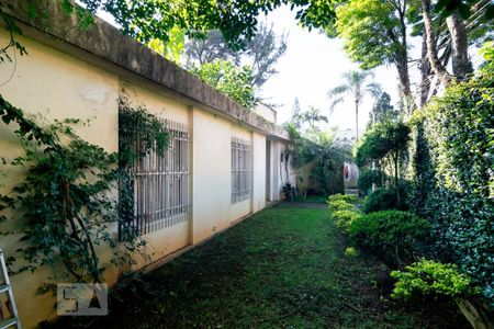 Casa à venda com 440m², 5 quartos e 4 vagasJardim Frente