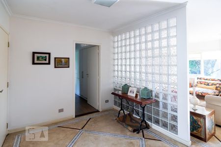 Hall Entrada de casa à venda com 5 quartos, 440m² em Vila Campo Grande, São Paulo