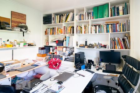 Casa à venda com 440m², 5 quartos e 4 vagasQuarto 3