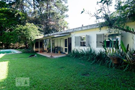 Casa à venda com 440m², 5 quartos e 4 vagasÁrea Verde