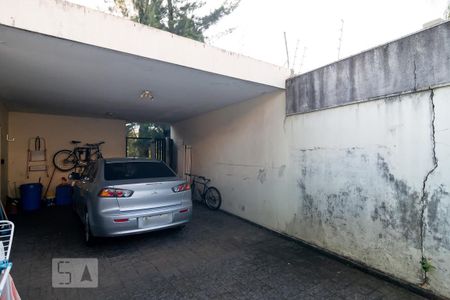 Casa à venda com 440m², 5 quartos e 4 vagasGaragem