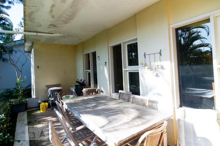 Casa à venda com 440m², 5 quartos e 4 vagasVaranda