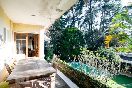 Casa à venda com 440m², 5 quartos e 4 vagasVaranda