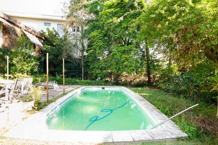 Casa à venda com 440m², 5 quartos e 4 vagasPiscina