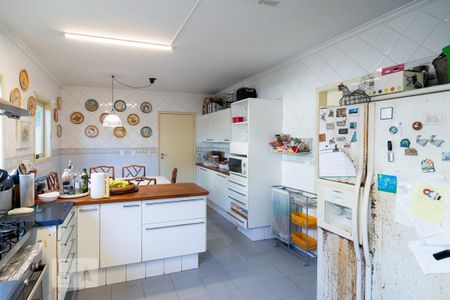 Casa à venda com 440m², 5 quartos e 4 vagasCozinha