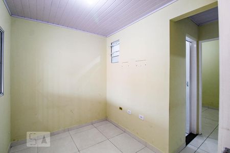 Sala de casa para alugar com 1 quarto, 40m² em Jardim Santa Bárbara, Guarulhos