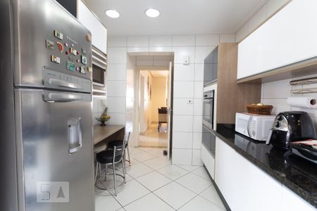 Apartamento à venda com 108m², 3 quartos e 2 vagasCozinha