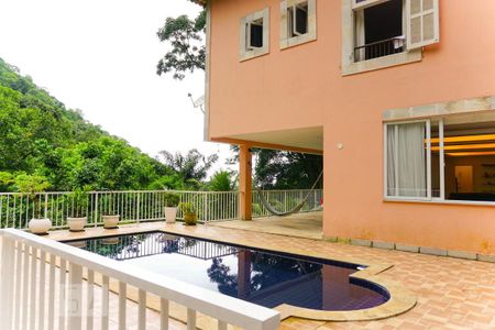 Casa à venda com 400m², 5 quartos e 4 vagasVaranda da Sala/Piscina