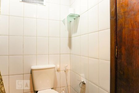 Casa à venda com 400m², 5 quartos e 4 vagasLavabo do Salão de Jogos