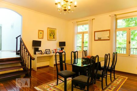 Casa à venda com 400m², 5 quartos e 4 vagasSala de Jantar