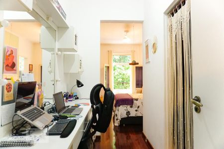 Casa à venda com 400m², 5 quartos e 4 vagasSuíte 2