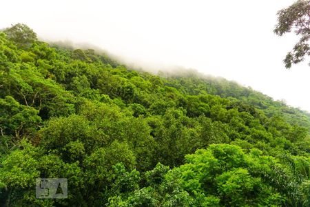 Casa à venda com 400m², 5 quartos e 4 vagasVista da Banheiro da Suíte 1