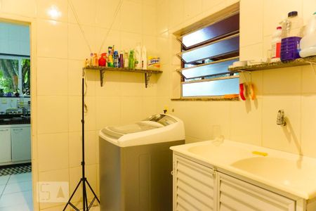 Casa à venda com 400m², 5 quartos e 4 vagasÁrea de Serviço