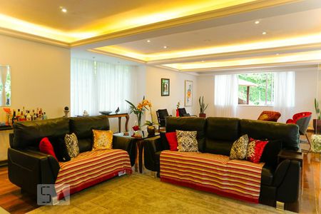 Casa à venda com 400m², 5 quartos e 4 vagasSala