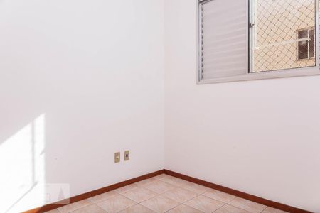 q de apartamento para alugar com 2 quartos, 60m² em Santa Mônica, Uberlândia