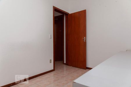 Quarto 2 de apartamento para alugar com 2 quartos, 60m² em Santa Mônica, Uberlândia