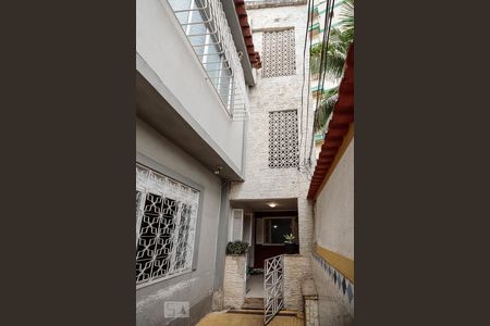 Casa de condomínio à venda com 280m², 4 quartos e sem vaga Casa de condomínio à venda com 280m², 4 quartos e sem vagaFachada