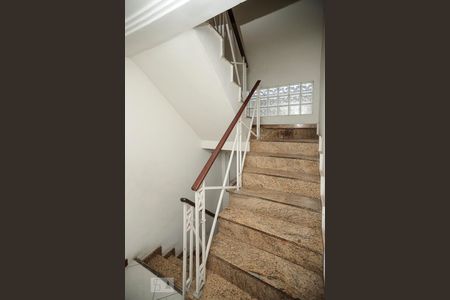 Casa de condomínio à venda com 280m², 4 quartos e sem vaga Casa de condomínio à venda com 280m², 4 quartos e sem vagaHall Quartos