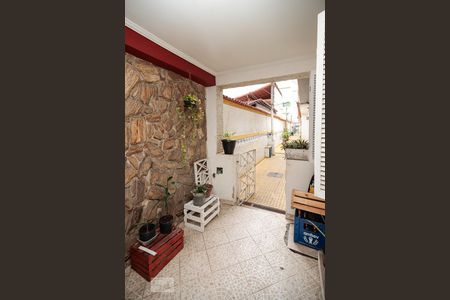 Casa de condomínio à venda com 280m², 4 quartos e sem vaga Casa de condomínio à venda com 280m², 4 quartos e sem vagaVaranda