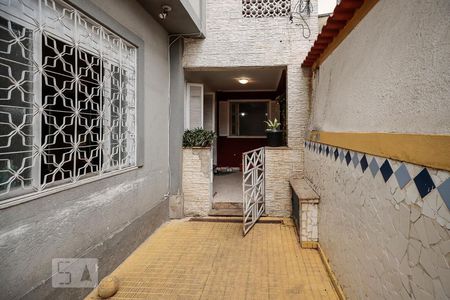 Casa de condomínio à venda com 280m², 4 quartos e sem vaga Casa de condomínio à venda com 280m², 4 quartos e sem vagaFachada