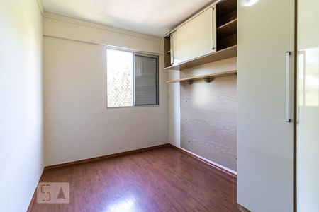 Quarto 2 de apartamento para alugar com 2 quartos, 49m² em Vila Emir, São Paulo