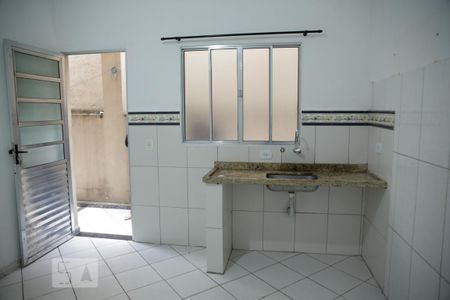 Sala/Cozinha de kitnet/studio para alugar com 1 quarto, 27m² em Vila Nova York, São Paulo