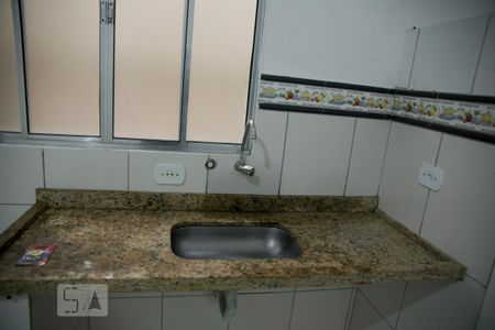 Sala/Cozinha de kitnet/studio para alugar com 1 quarto, 27m² em Vila Nova York, São Paulo