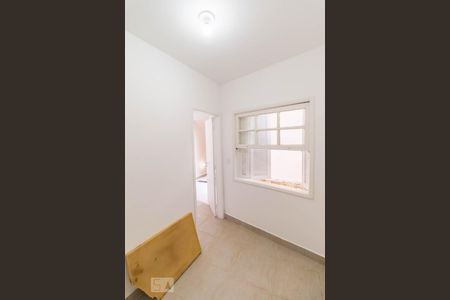 Casa para alugar com 220m², 3 quartos e 2 vagas Casa para alugar com 220m², 3 quartos e 2 vagasQuarto de serviço