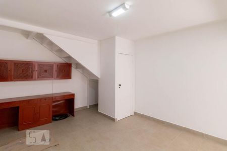 Casa para alugar com 220m², 3 quartos e 2 vagas Casa para alugar com 220m², 3 quartos e 2 vagasEscritório