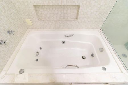 Casa para alugar com 220m², 3 quartos e 2 vagas Casa para alugar com 220m², 3 quartos e 2 vagasBanheiro da suíte