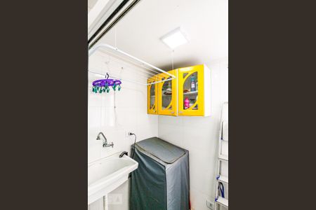 Apartamento à venda com 74m², 2 quartos e 1 vagaÁrea de Serviço