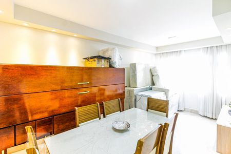 Sala de apartamento à venda com 2 quartos, 74m² em Santo Amaro, São Paulo