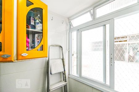 Apartamento à venda com 74m², 2 quartos e 1 vagaÁrea de Serviço