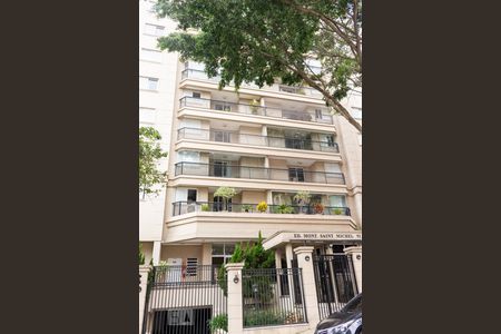 Apartamento para alugar com 70m², 2 quartos e 2 vagasFachada