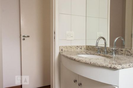 Apartamento para alugar com 70m², 2 quartos e 2 vagasBanheiro da Suíte