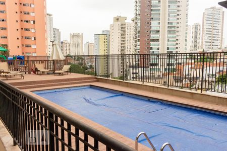 Apartamento para alugar com 70m², 2 quartos e 2 vagasPiscina