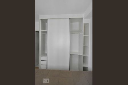 Studio para alugar com 37m², 1 quarto e 1 vagaArmário