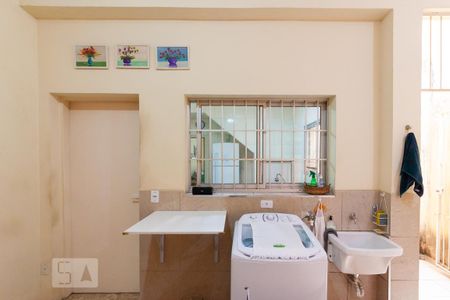 Casa à venda com 150m², 3 quartos e 2 vagas Casa à venda com 150m², 3 quartos e 2 vagasÁrea de serviço e Quintal