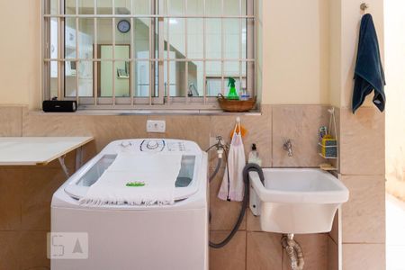 Casa à venda com 150m², 3 quartos e 2 vagas Casa à venda com 150m², 3 quartos e 2 vagasÁrea de serviço e Quintal