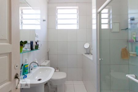 Casa à venda com 150m², 3 quartos e 2 vagas Casa à venda com 150m², 3 quartos e 2 vagasBanheiro