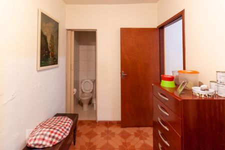 Casa à venda com 150m², 3 quartos e 2 vagas Casa à venda com 150m², 3 quartos e 2 vagasEdícula - Quarto