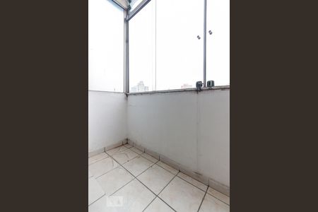 Varanda de kitnet/studio para alugar com 1 quarto, 38m² em Vila Buarque, São Paulo