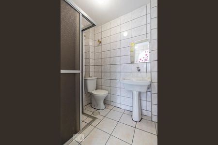 Banheiro de kitnet/studio para alugar com 1 quarto, 38m² em Vila Buarque, São Paulo